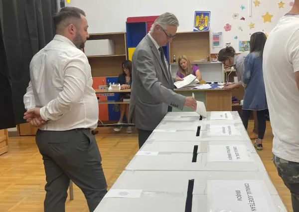 Ce-au avut şi ce-au pierdut PNL, PSD şi USR în judeţul Braşov 