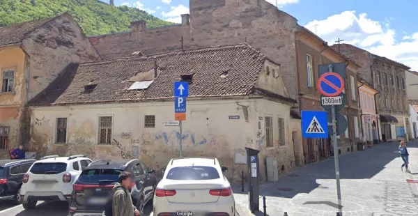 Patru clădiri de patrimoniu din Centrul istoric Braşov, reabilitate prin programul „50 – 50”