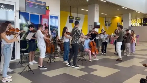 Surprinşi pe Aeroport
