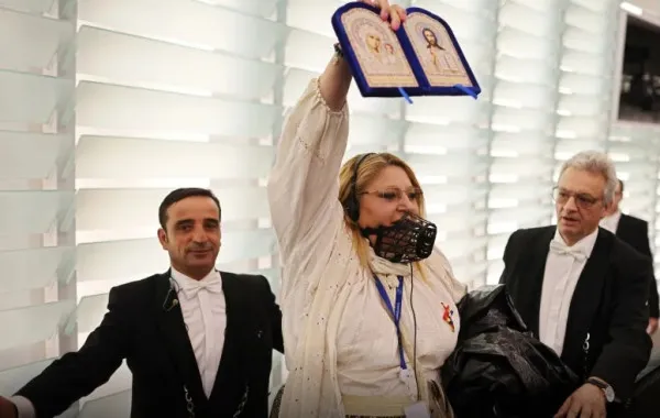 „Aşa sunt românii”