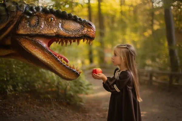 Noii dinozauri de la Râşnov, prezentaţi în weekend