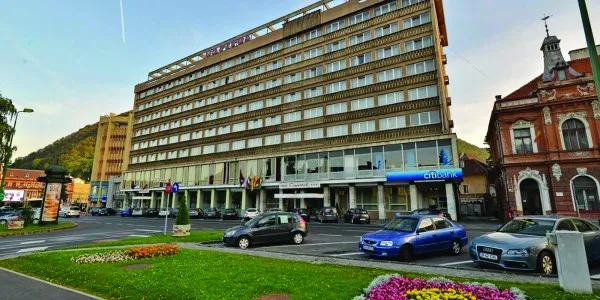 Hotelul Capitol: Renovarea, avizată cu noi „ordine” de la Cultură