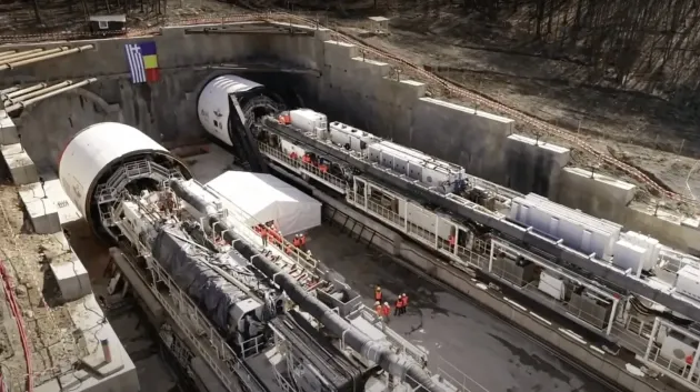 Noile tuneluri de pe linia ferată dintre Braşov şi Sighişoara au termen de finalizare anul 2026