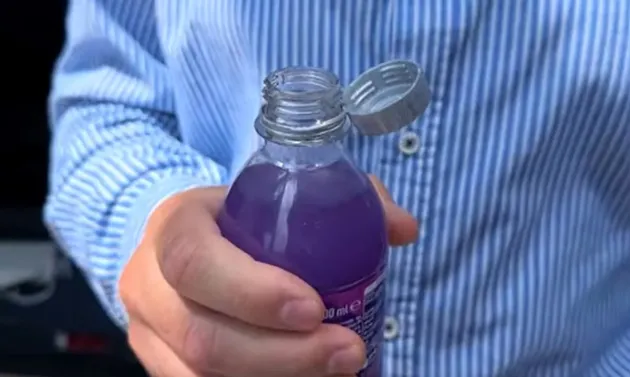 O nouă lege: dopul legat de sticlă