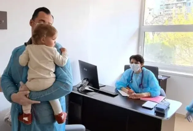 1 din 4 medici pediatri profesează în Bucureşti