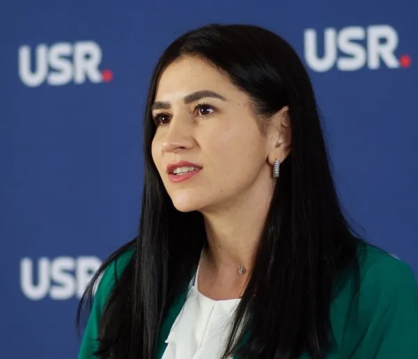 Anisia Costescu se pregătește de preluarea atribuțiilor de primar al comunei Dumbrăvița