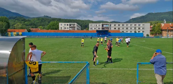 Victorii în amicale pentru SR, Râșnov și Zărnești