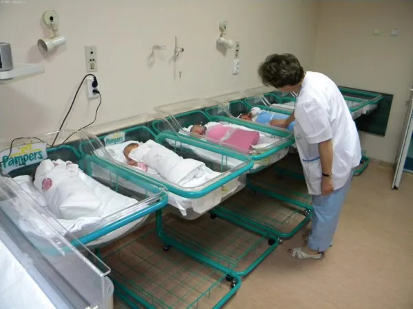 Mamă după 40 de ani, o provocare pe care o aleg tot mai multe femei