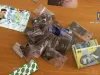 22 de ani, prins după o reclamaţie. Vindea droguri, 40 - 50 de lei o doză