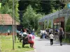O zi specială pentru părintele adoptiv cu numărul 100
