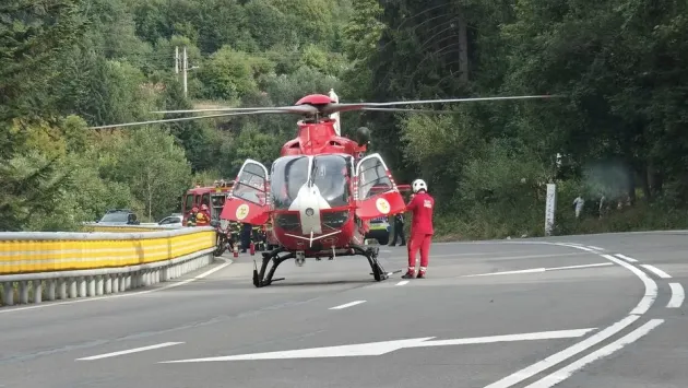 De pe motor, pacientă în elicopter