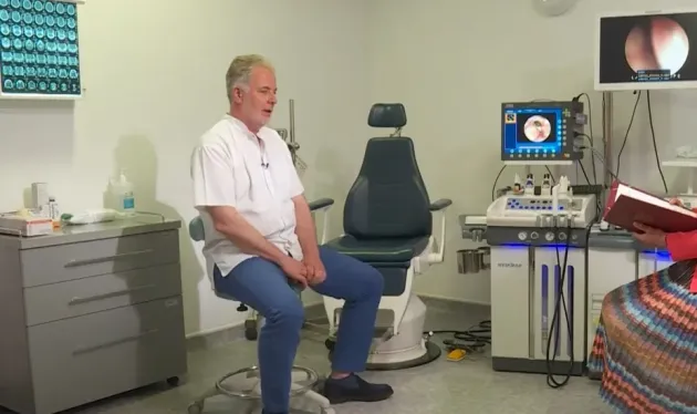 „Anumite tumori cerebrale ar putea avea etiologie legată de expunerea excesivă la telefon”. Copiii, cei mai expuşi