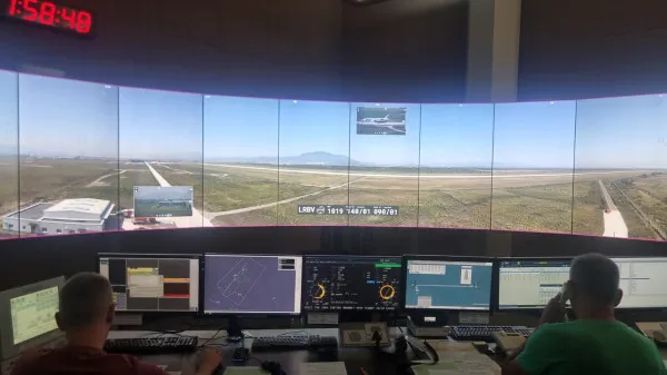 Turnul virtual al Aeroportului Internaţional Braşov - Ghimbav, „în orb” câteva ore