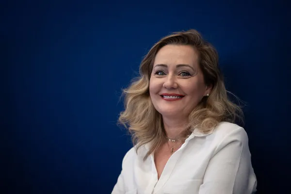 Elena Lasconi, președinte USR și candidată la alegerile prezidențiale: „Aliații mei în această confruntare sunt românii, pe sprijinul lor mă bazez pentru a transforma România într-o țară prosperă, de care să ne bucurăm cu toții”