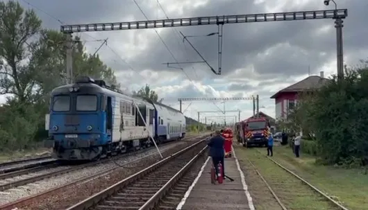 Circulație CFR oprită din cauza unei șine rupte