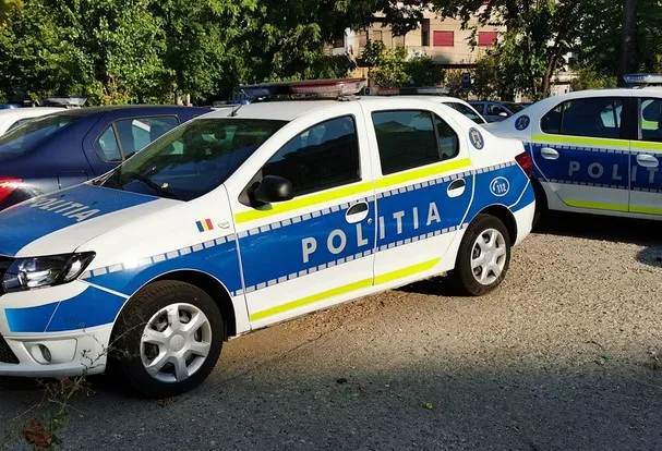 A început să o urmărească, arestat pentru că a călcat „pragul” de 100 de metri