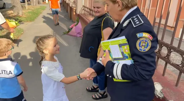 Cum şi-au făcut „temele” Poliţia, Jandarmeria şi cei de la ISU pentru prima zi de şcoală