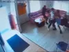 Încă o batistă pe ţambal la Protecţia Copilului Braşov: Luat cu Salvarea din centru după o bătaie, în raport apare „minorii se jucau”