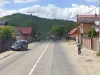 Bătut pe stradă, dus direct la spital