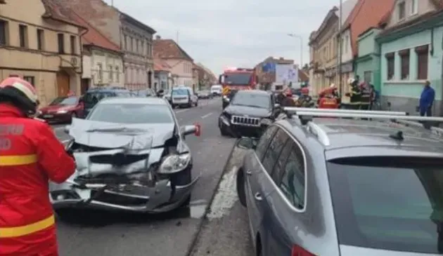 Au făcut-o „lată” pe Lungă
