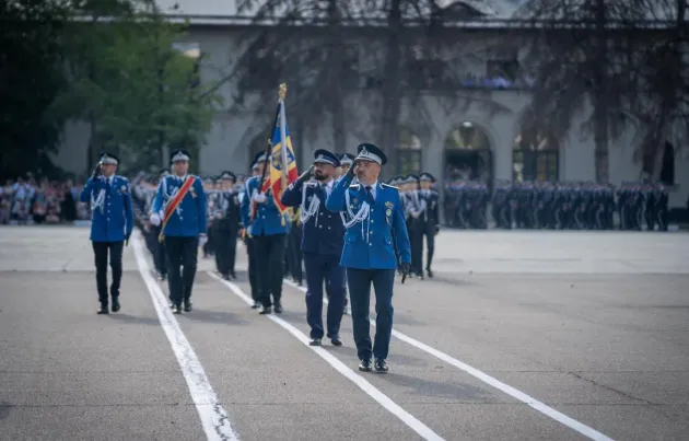 Postlicealele „de Poliţie” au deschis înscrierile. 1.340 de locuri pentru agenţi - la Câmpina, 300 -la Cluj