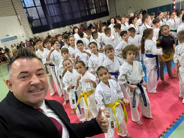Sportivii Shingitai Karate Club, 19 medalii la „Băicoi Fighting Tournament”

