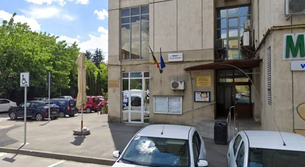Un „bacşiş” de 220 de lei pe tura plătită de CAS. Vaccin antigripal cu plată, într-un centru de permanenţă din municipiul Braşov