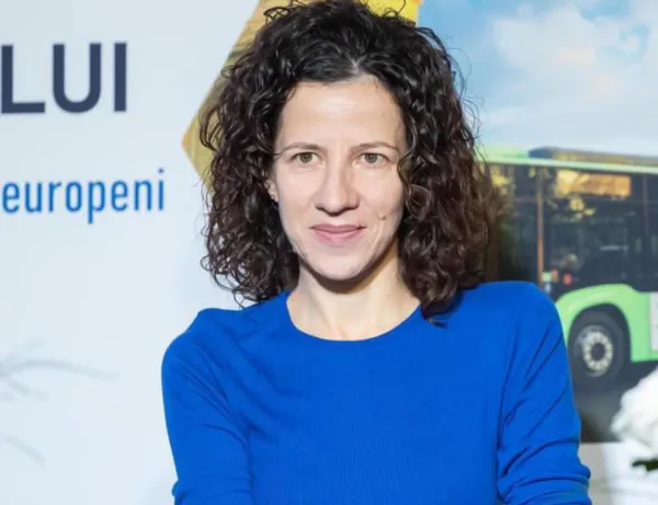 Roxana Mînzatu, la examenul scris: 22 de întrebări de la UE. Comisarul s-a angajat, printre altele, să întreprindă eforturi pentru a face mai atractivă cariera didactică