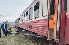 A luat foc trenul de Hărman, la Budila