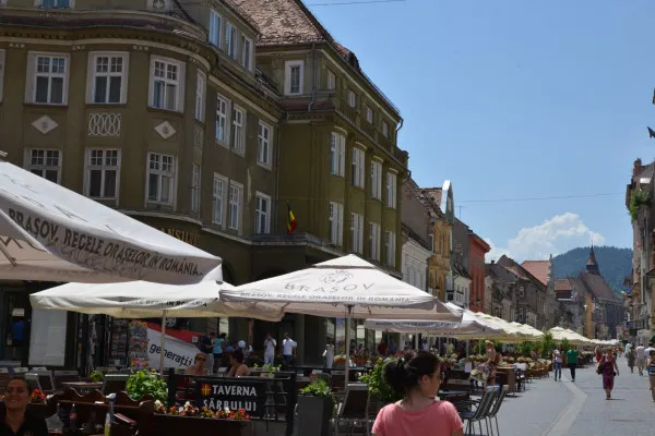 Se „prelungeşte” vara la Braşov