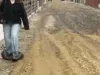 Glodul din Stupini şi bocancii lăsaţi la barieră