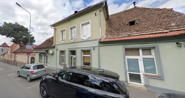La executare: 2 camere în Braşov, 66.000 de euro