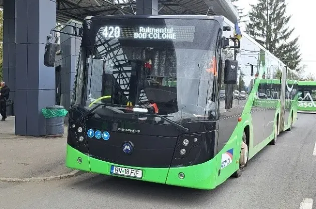 O nouă oprire a autobuzelor RATBV în comuna Bod . Din 18 octombrie, mijloacele de transport în comun vor opri și în perechea de stații „Barbu Știrbei”