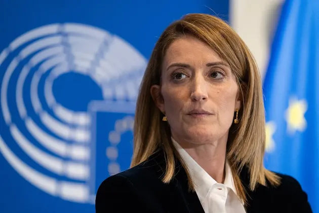 Trimisă, fără bani, 7 zile acasă