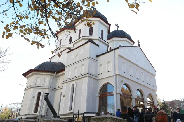 Mitropolia Ardealului caută preoți pentru Tractorul - Braşov şi Săcele
