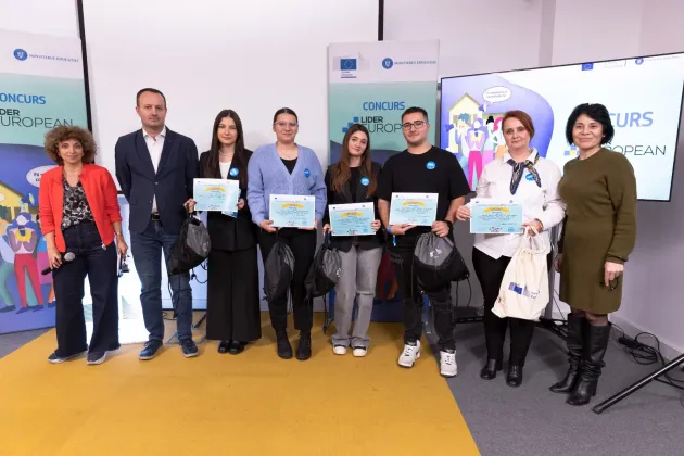Concurs pentru tineri despre leadership, vorbit în public şi lucru în echipă  