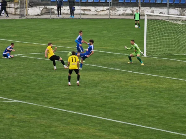 SR a învins Kids Tâmpa, Zărneşti a administrat prima înfrângere liderului