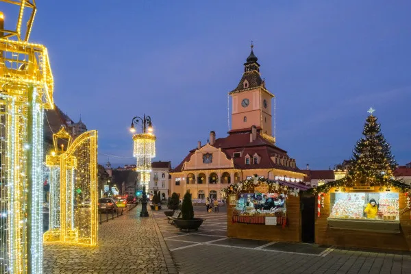 Consiliul Judeţean Braşov va plăti 68.805 lei, pentru ornamentele luminoase de Crăciun 