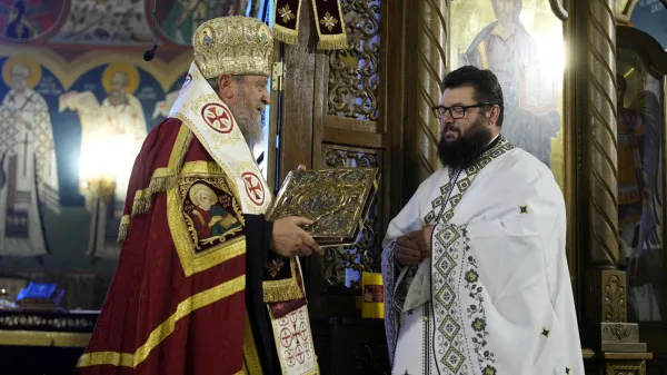 După 16 ani Italia, numit protopop de Prejmer-Săcele, acum instalat în Braşovul Vechi 