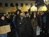 Protestele „Nu votaţi un dictator”şi intruşii „Din bărbaţi, vă pizdificaţi”
