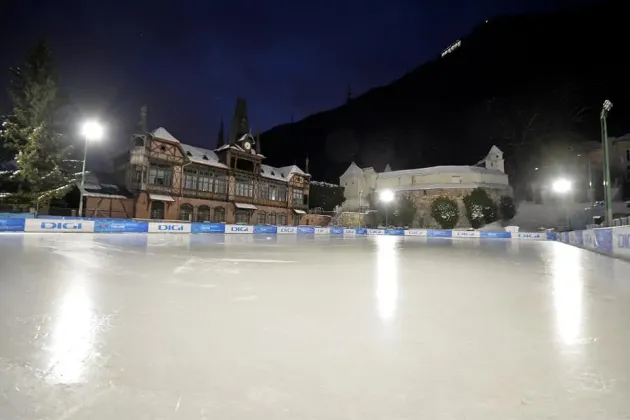 Patinoarul de sub Tâmpa se deschide în 5 decembrie. Va fi un eveniment special, cu acces liber pentru cei echipaţi de carnaval 
