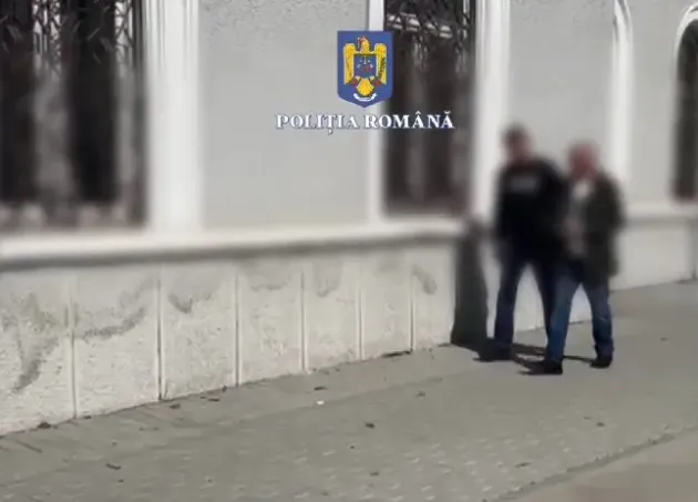 Avea ordin de aducere din Germania, identificat pe stradă de Poliţie