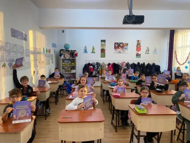 Înscrieri deschise pentru Canguraşul matematician