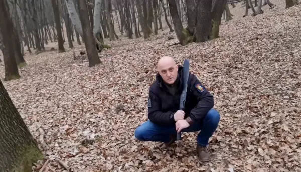 Şeful mercenarilor lui Georgescu, în cătuşe. A pornit cu 20 de oameni şi mai multe arme spre Bucureşti, să „voteze”