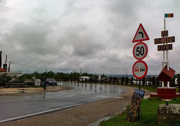 Beat, fără permis, cu doi copii în maşină