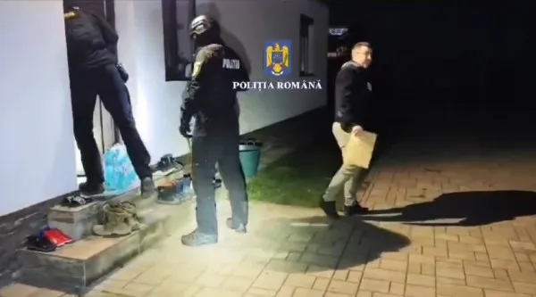 Antrenorul de copoi, turnat la Poliţie. O afacere cu vânători ilegale de mistreţi