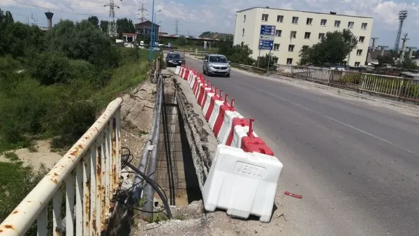 Cinci poduri şi pasaje de pe Ocolitoarea Braşovului intră în reparaţii