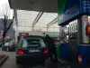 Voi câţi bani le daţi celor care vă pun benzină?
