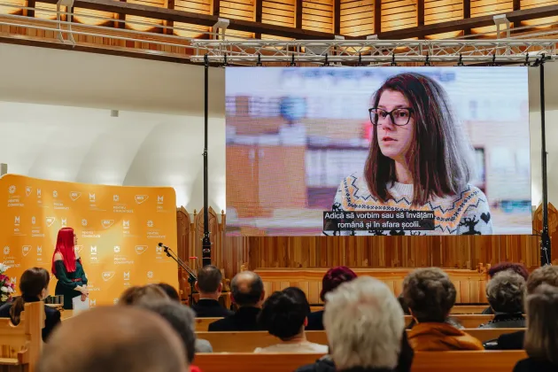 Cunoşti un profesor din Braşov bine pregătit, devotat şi entuziast?