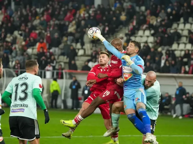 Sepsi e neîvinsă de şapte etape, a smuls un punct cu Dinamo